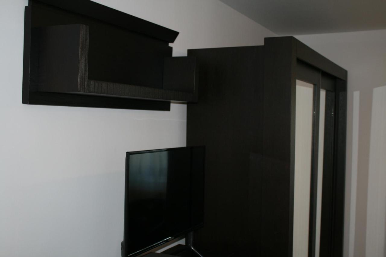Penthouse Daniela - 3 Rooms In A Spacious Central Apartment Târgu-Mureş Esterno foto