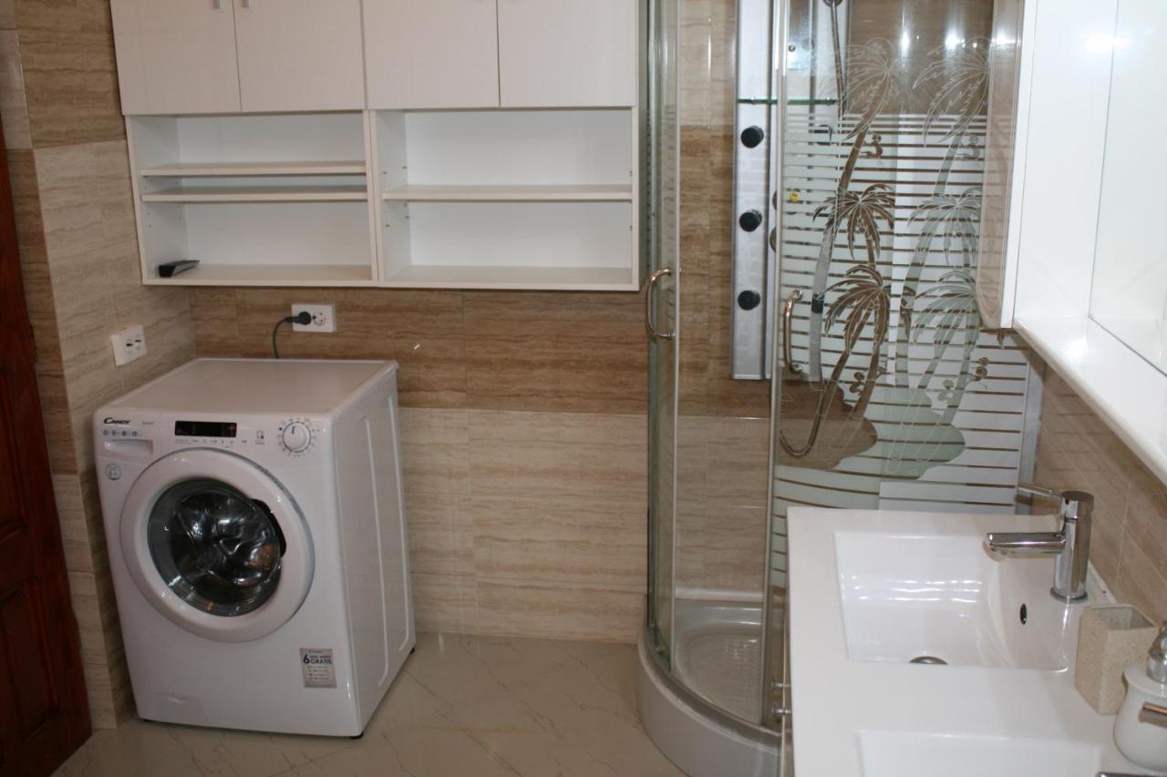 Penthouse Daniela - 3 Rooms In A Spacious Central Apartment Târgu-Mureş Esterno foto